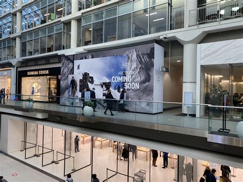 jd sports eaton centre